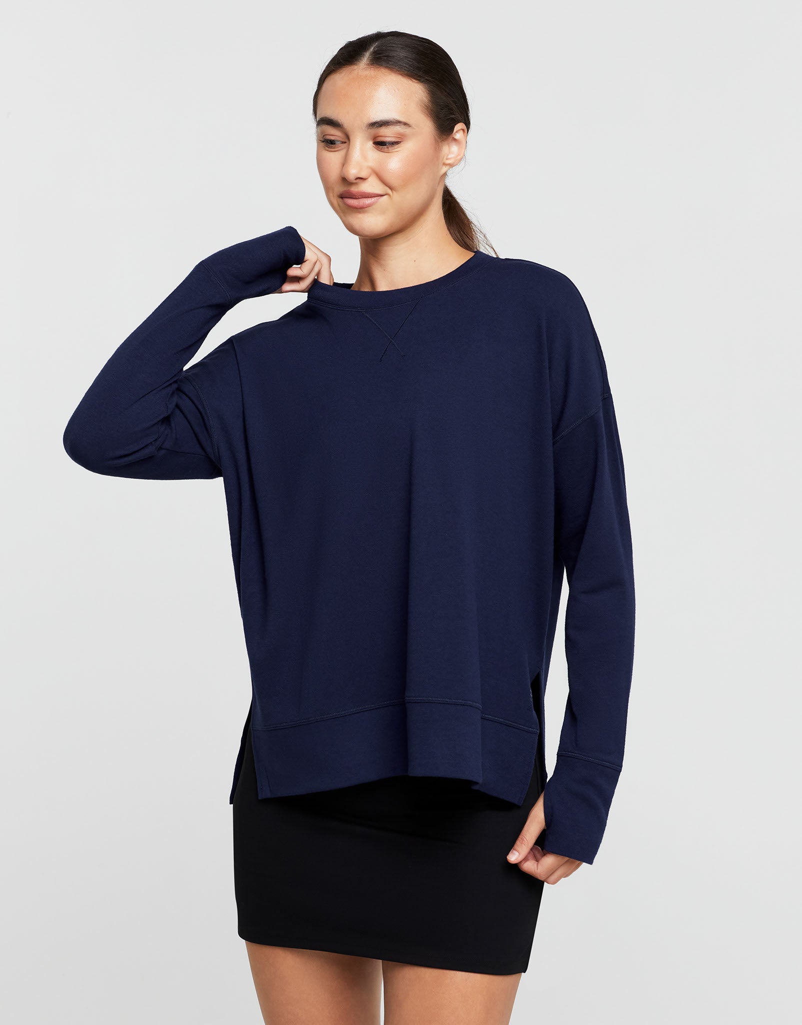 Lilybod_SHELBY_Sweat_Navy_Blue_LT114_NB_02_nm.jpeg