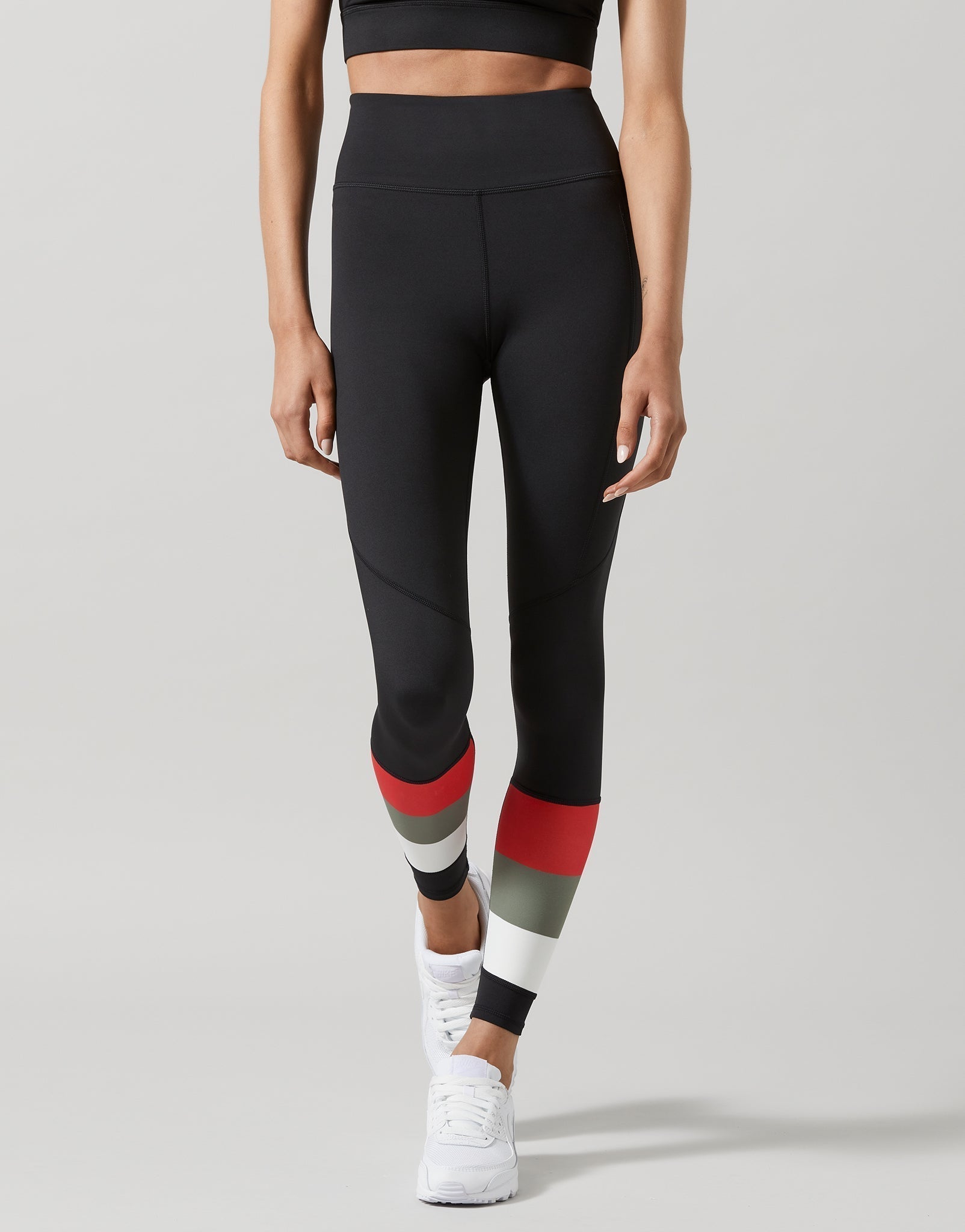 Lilybod-Ace-Smoke-Black-LL66-B-2_a398dcef-4c4c-4725-923f-342cf6599d59.jpg