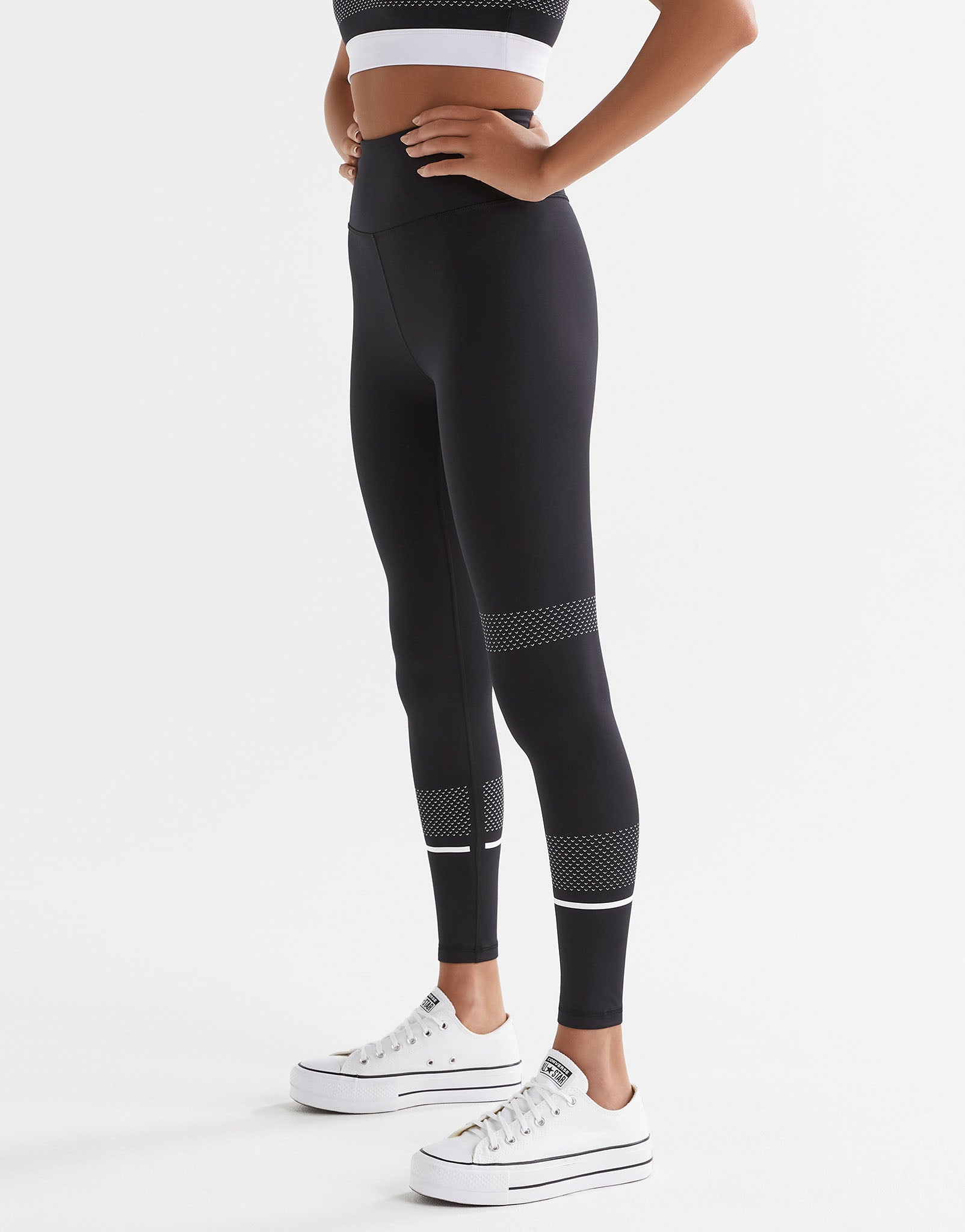 Lilybod-Activate-Full-Length-Legging-Black-White-LL93-C21-BW-3.jpeg