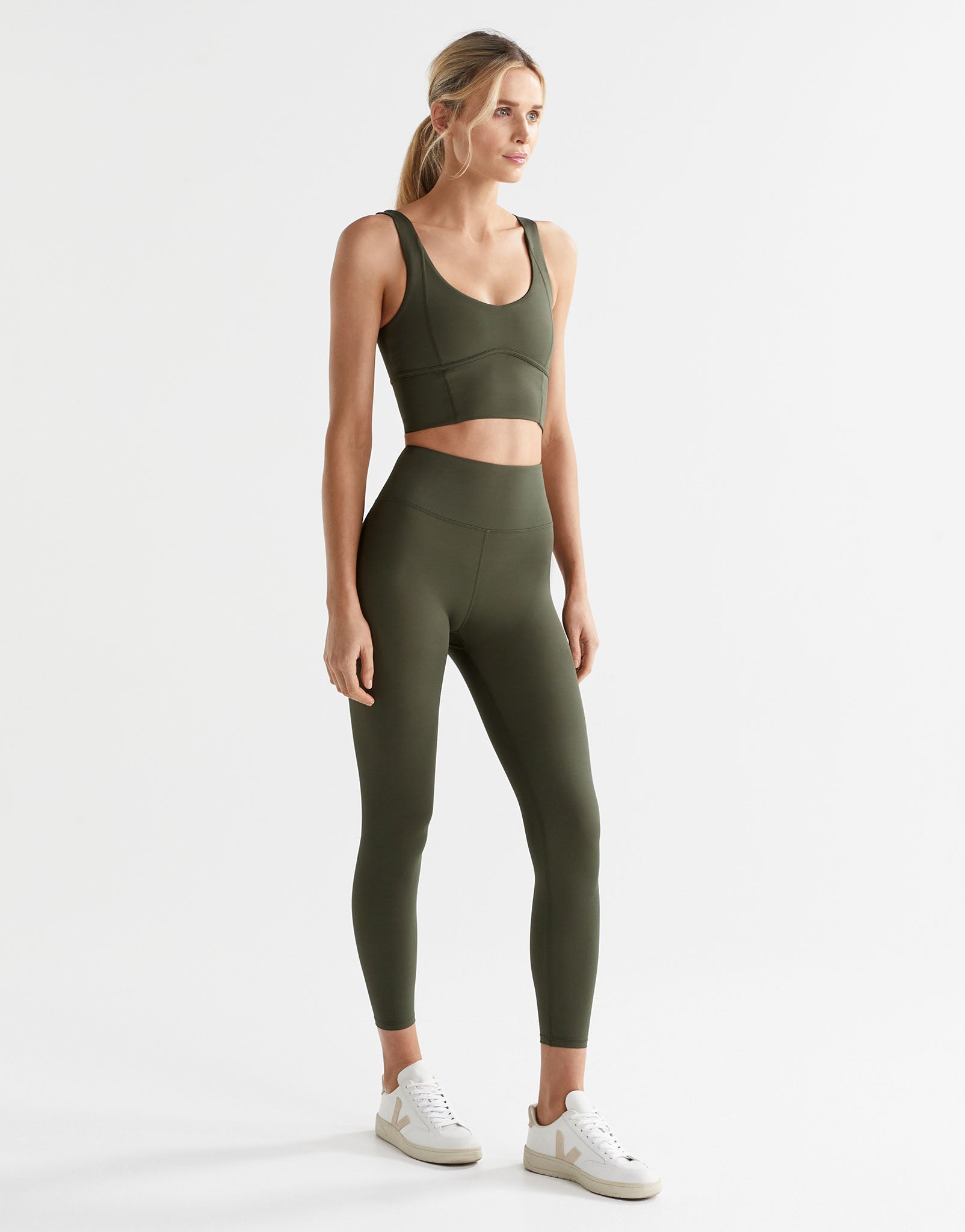 Lilybod-Ava-Long-Sports-Bra-Army-Green-LC69-AG-1.jpeg