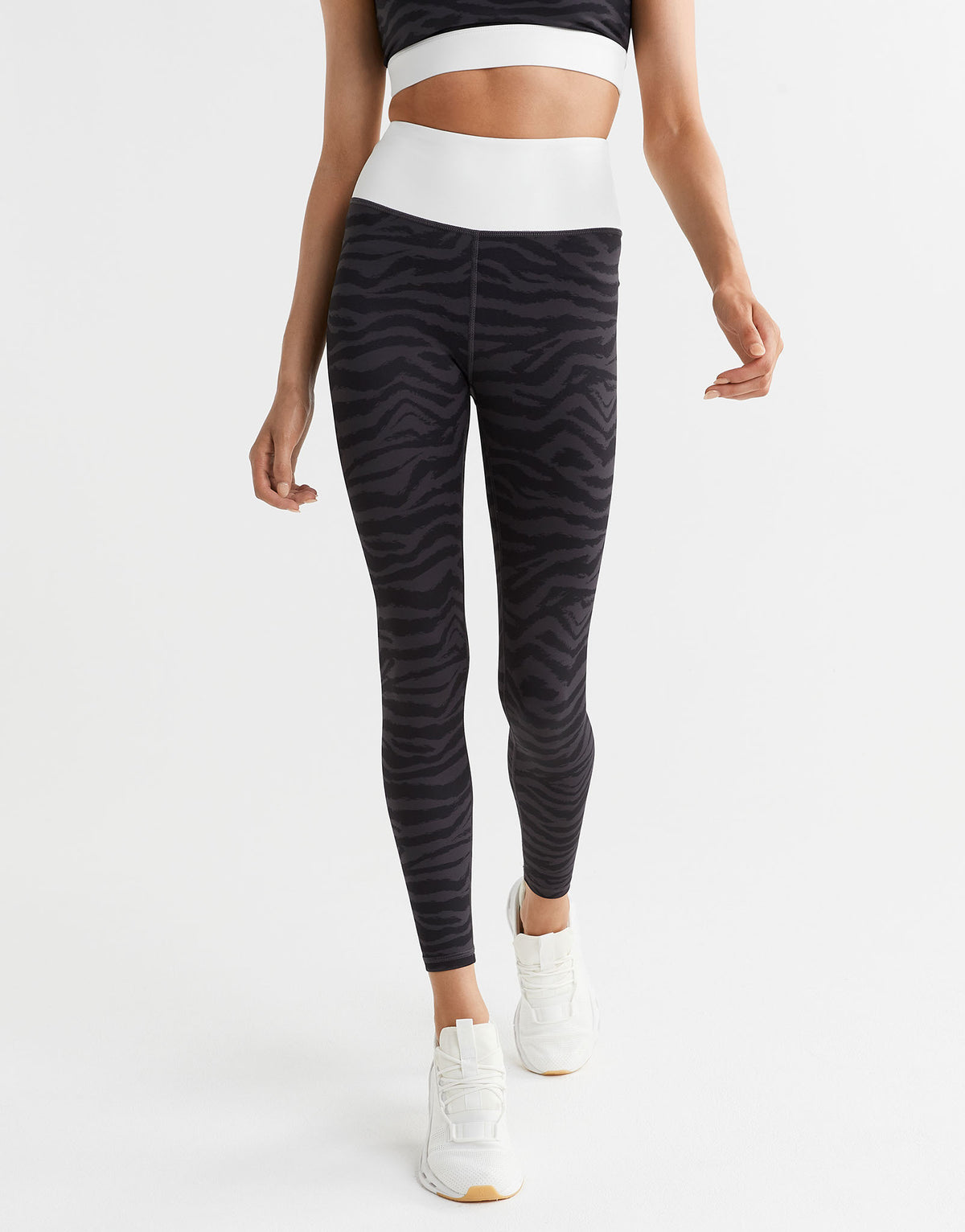 Lilybod-Piper-Legging-Black-Zebra-Print-Snow-White-LL123-BZW-2.jpeg