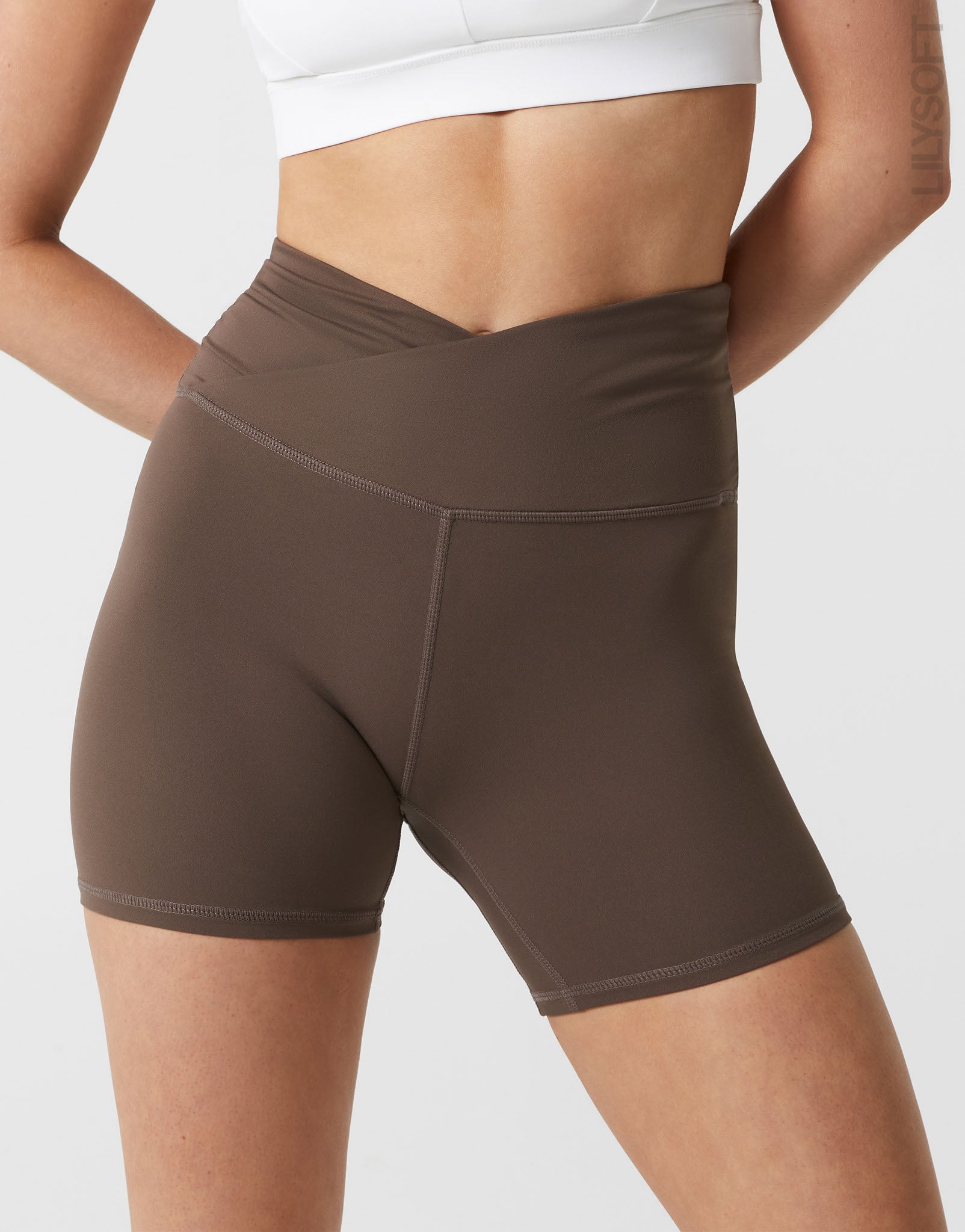 Lilybod_ADDISON_Cloud_Core_Wrap_Short_Coffee_SS_39_CF_02_ls.jpg