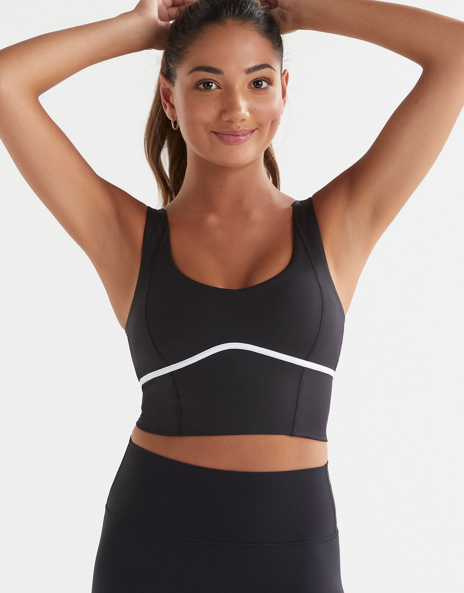 Lilybod_Ava_Long_Sports_Bra_Black_LC69_BL_3.jpeg