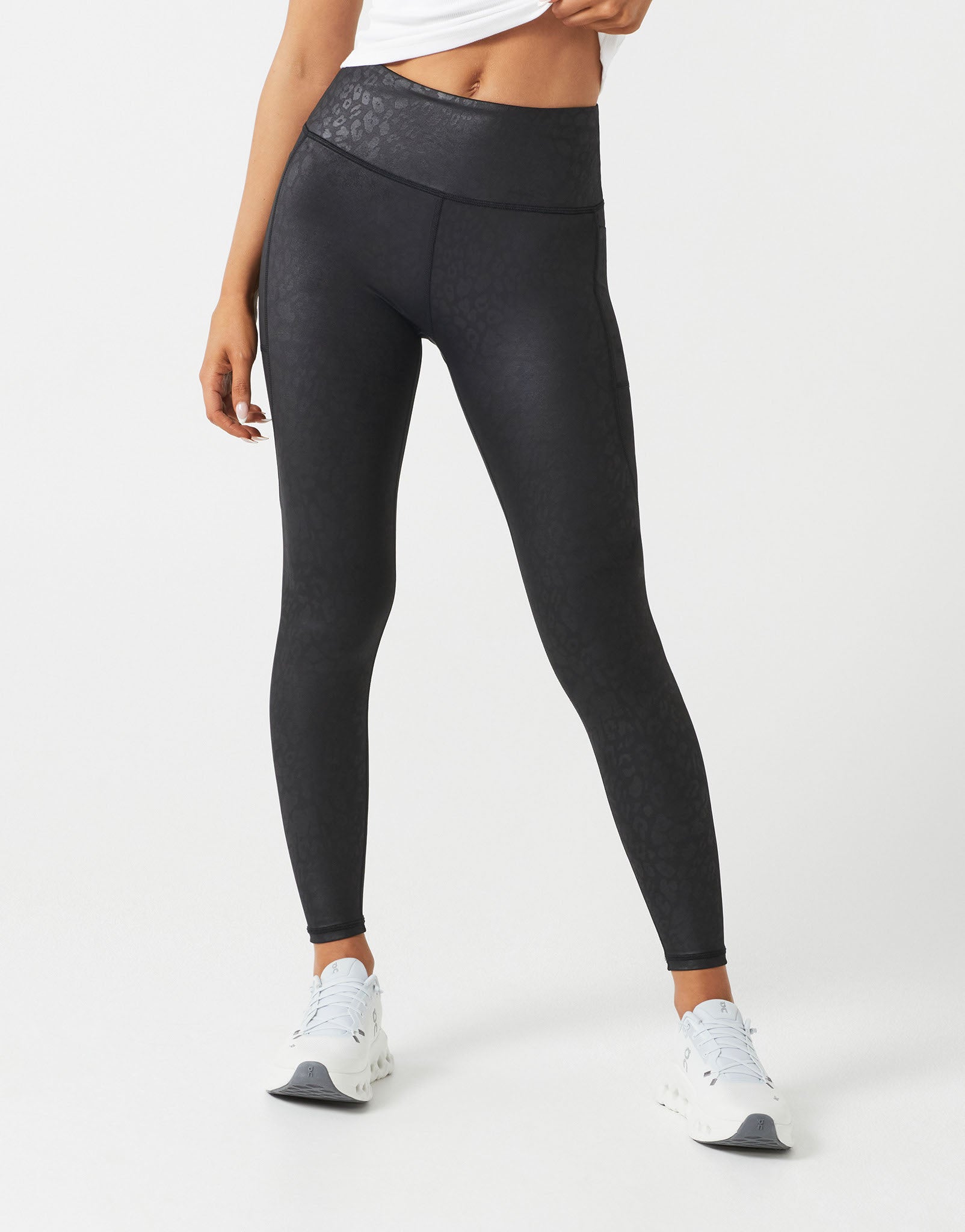 Lilybod_BECCA_Legging_Black_Leopard_LL131_BKLP_1.jpeg