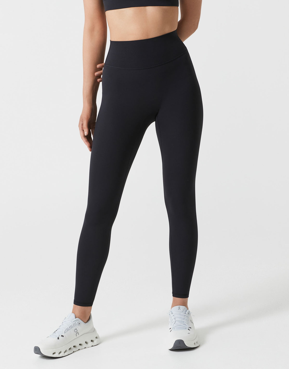 Lilybod_CHLOE_Cloud_Core_Leggings_Black_SL_01_BL_03_n.jpeg