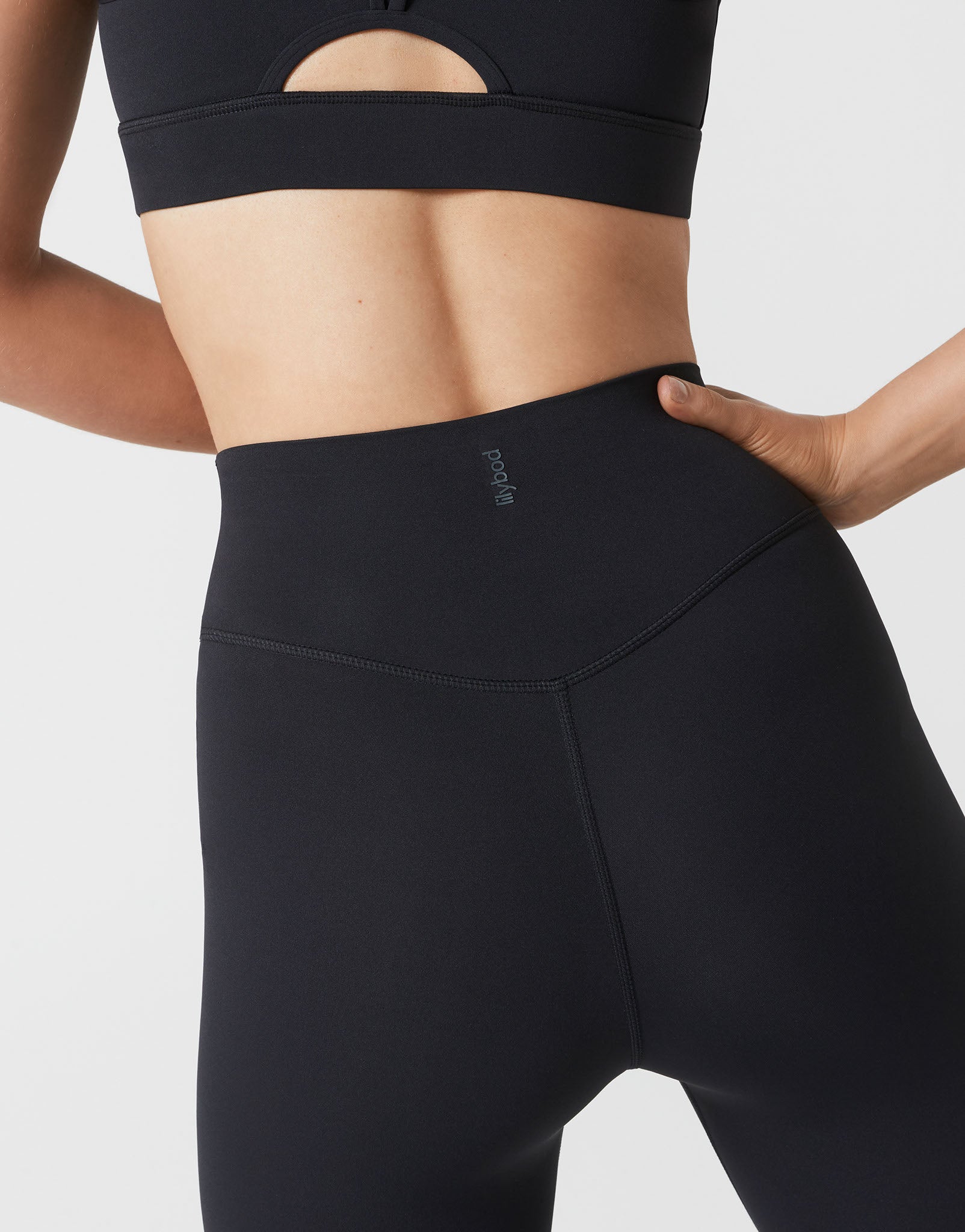 Lilybod_CHLOE_Cloud_Core_Leggings_Black_SL_01_BL_06_n.jpeg