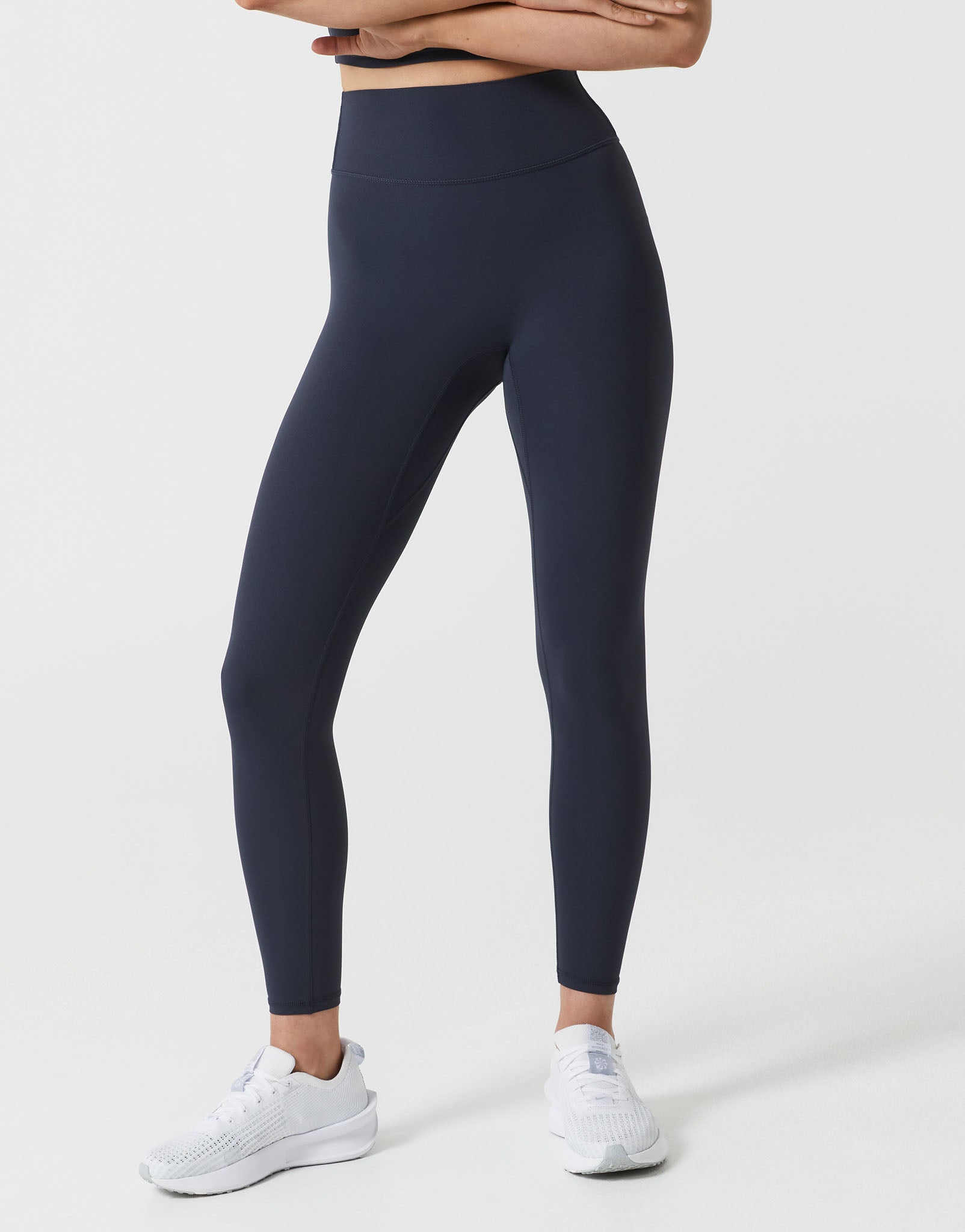 Lilybod_CHLOE_Cloud_Core_Leggings_Navy_SL_01_NB_01_n_n2.jpeg