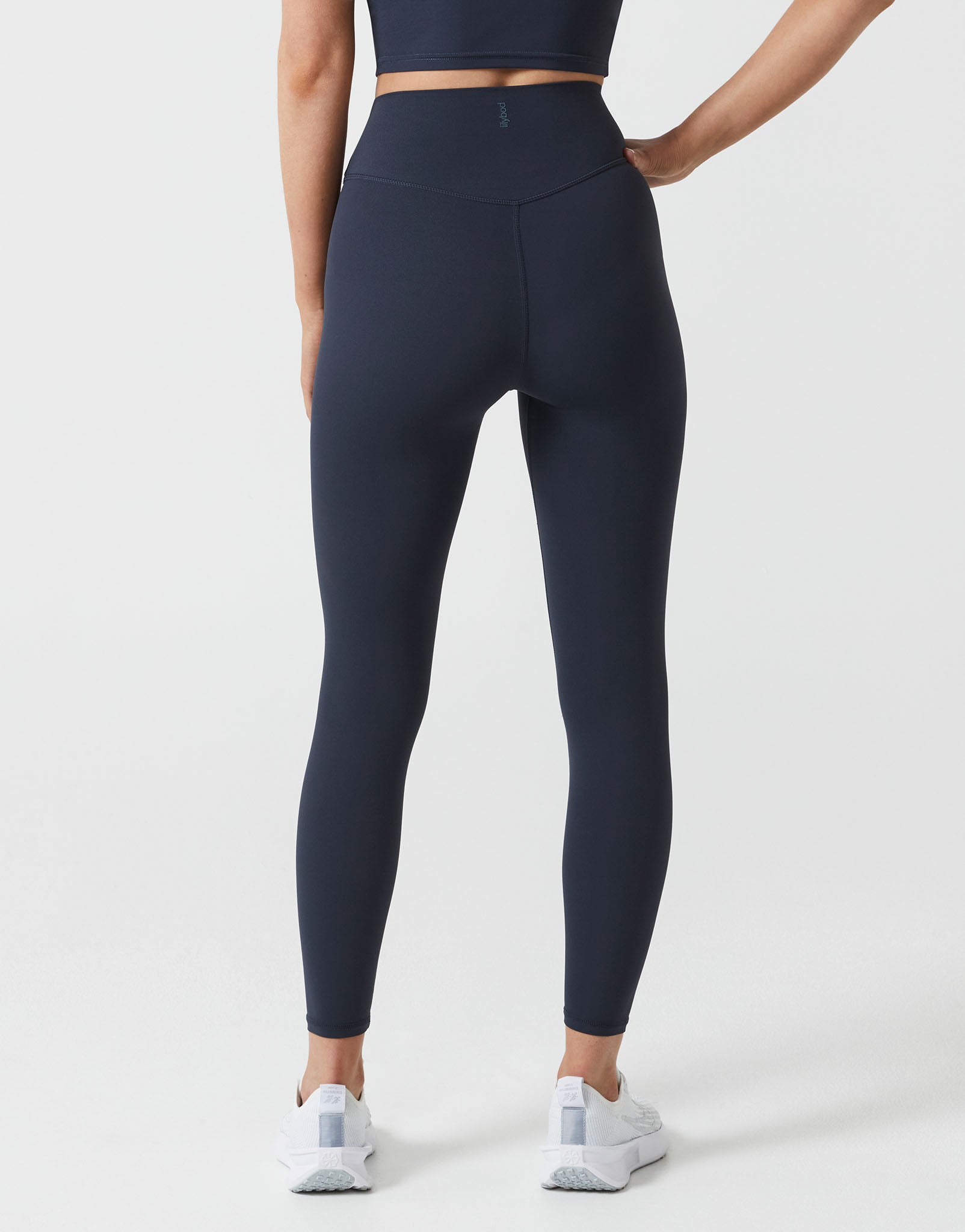 Lilybod_CHLOE_Cloud_Core_Leggings_Navy_SL_01_NB_04_n_n2.jpeg