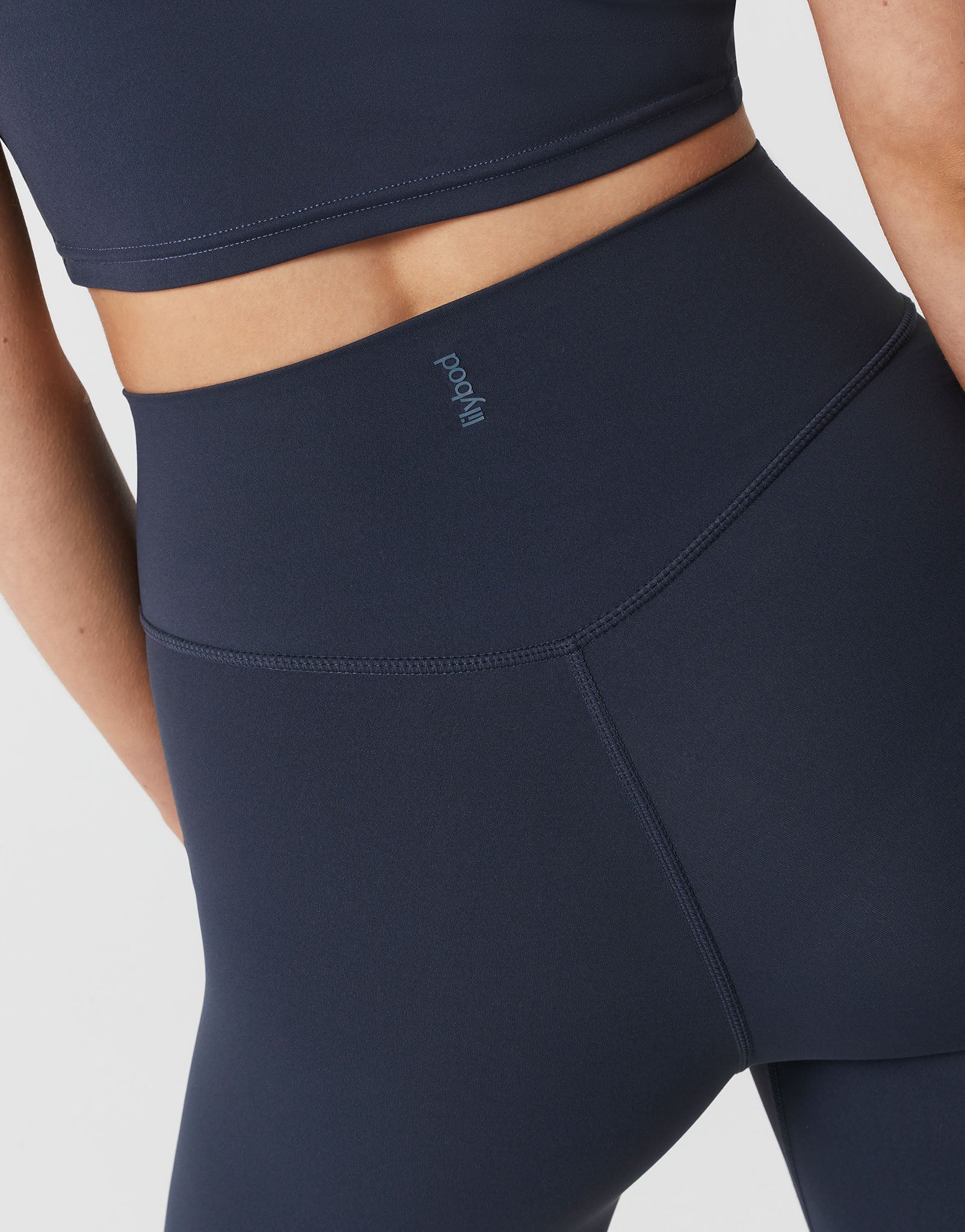 Lilybod_CHLOE_Cloud_Core_Leggings_Navy_SL_01_NB_07_n_n2.jpeg