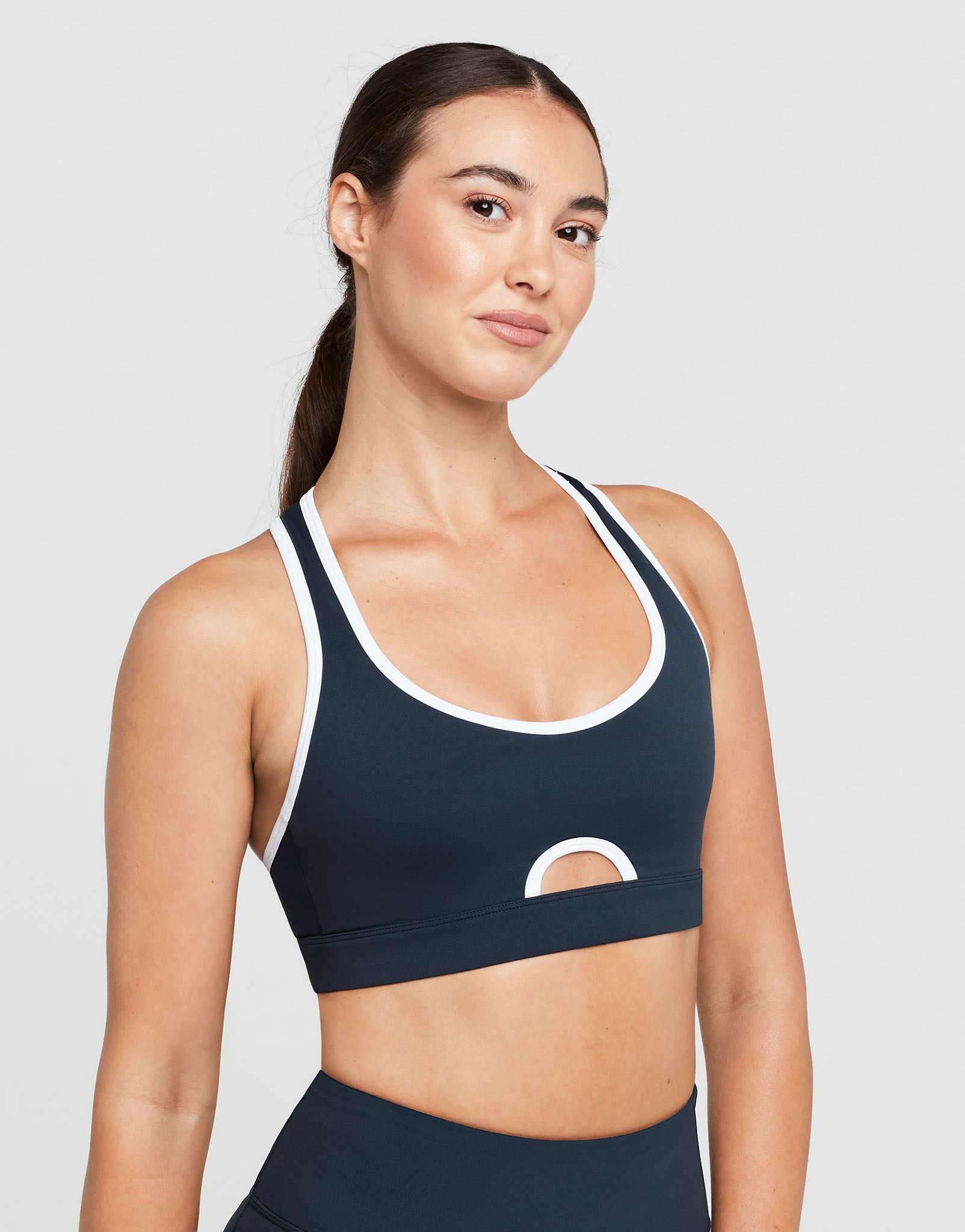 Lilybod_CLARE_Sports_Bra_Navy_Blue_LC130_NB_02_nm.jpeg