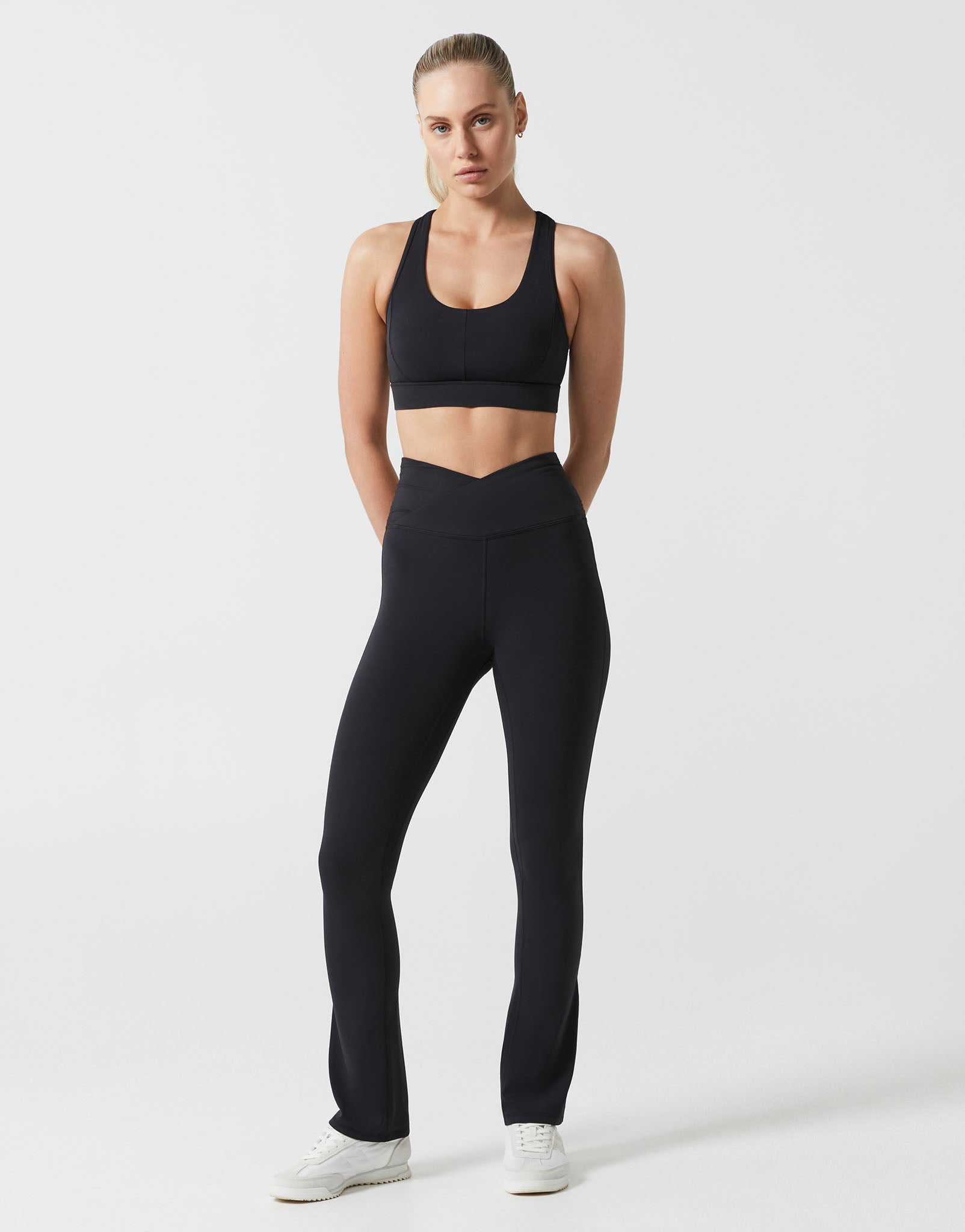 Lilybod_HARLOW_Cloud_Core_Bootleg_Legging_Black_SL_196_BL_01.jpeg