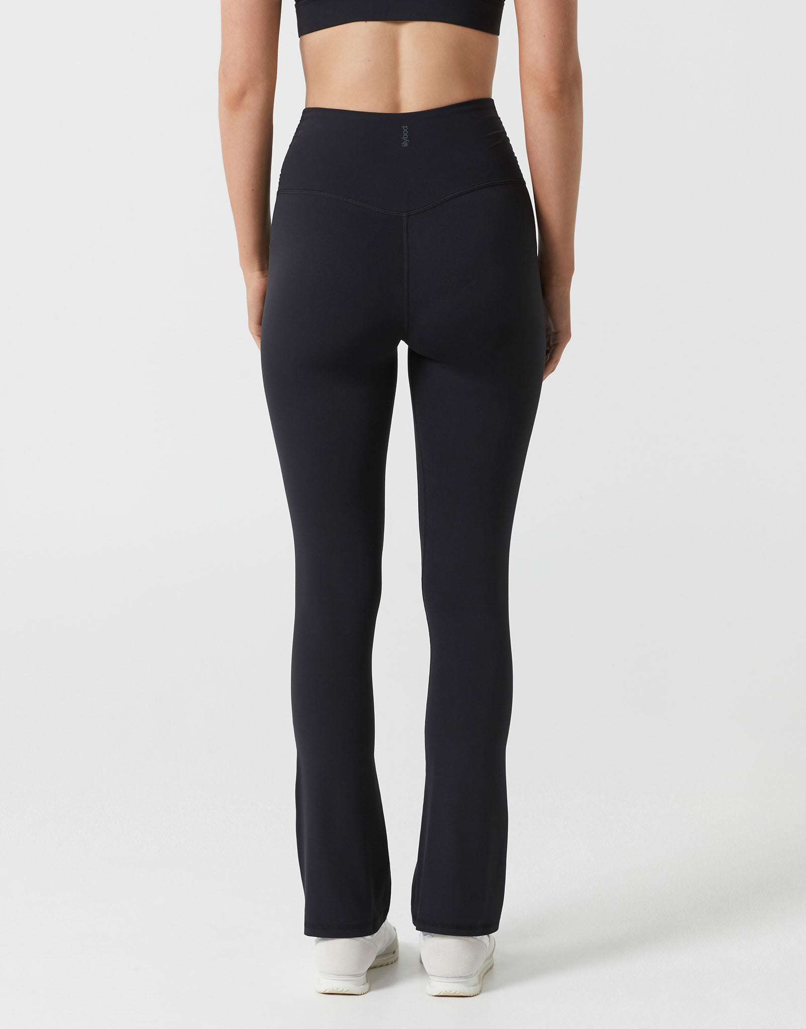 Lilybod_HARLOW_Cloud_Core_Bootleg_Legging_Black_SL_196_BL_05.jpeg