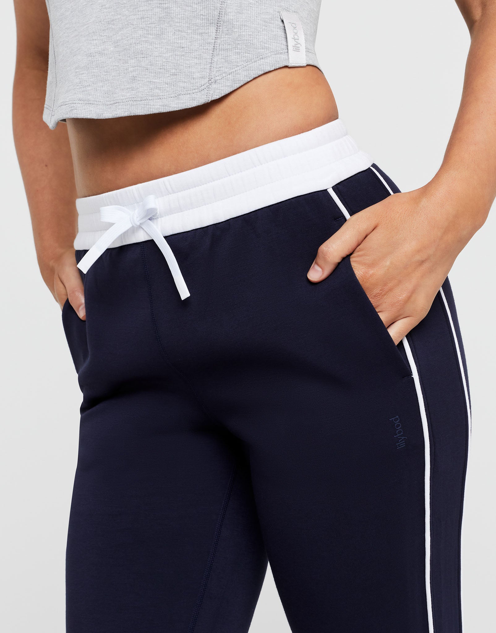 Lilybod_KIRSTEN_Wide_Leg_Pant_Navy_Blue_white_piping_LL178_NB_02_nm.jpeg