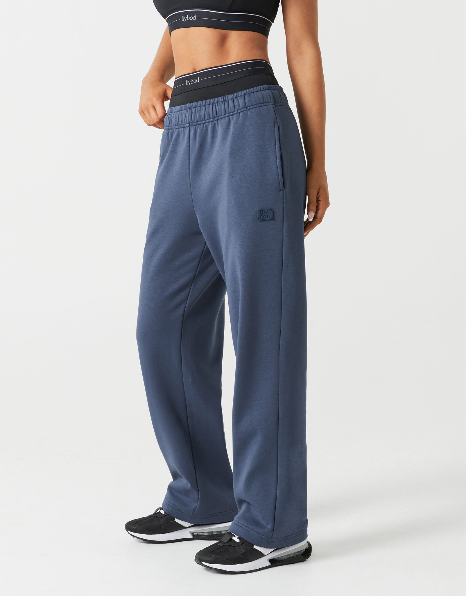Lilybod_KYOTO_Wide_Leg_Jogger_Light_Navy_Blue_LL219_LNB_02.jpeg