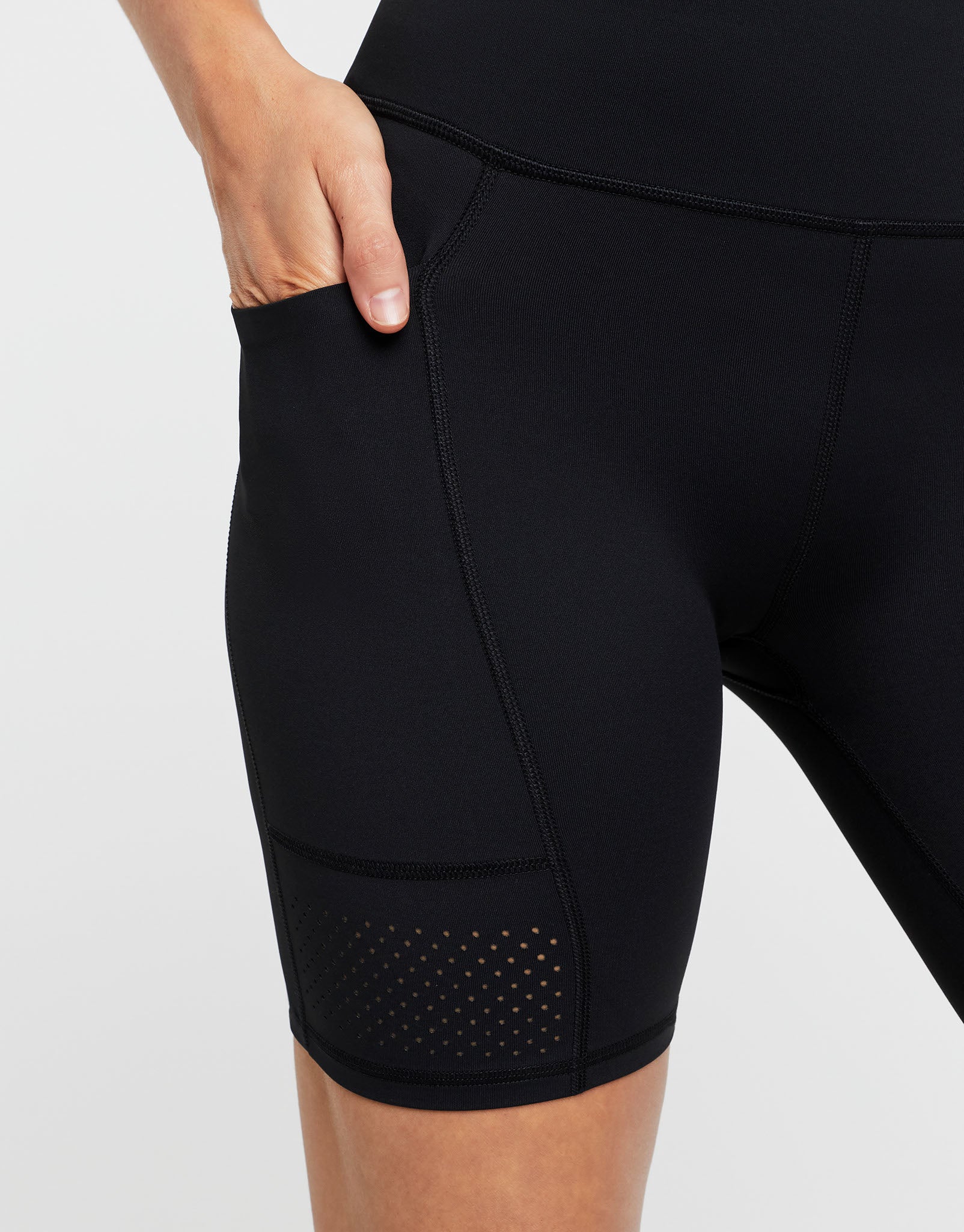 Lilybod_LOTTIE_Bike_Short_Black_LS31_BL_06.jpeg
