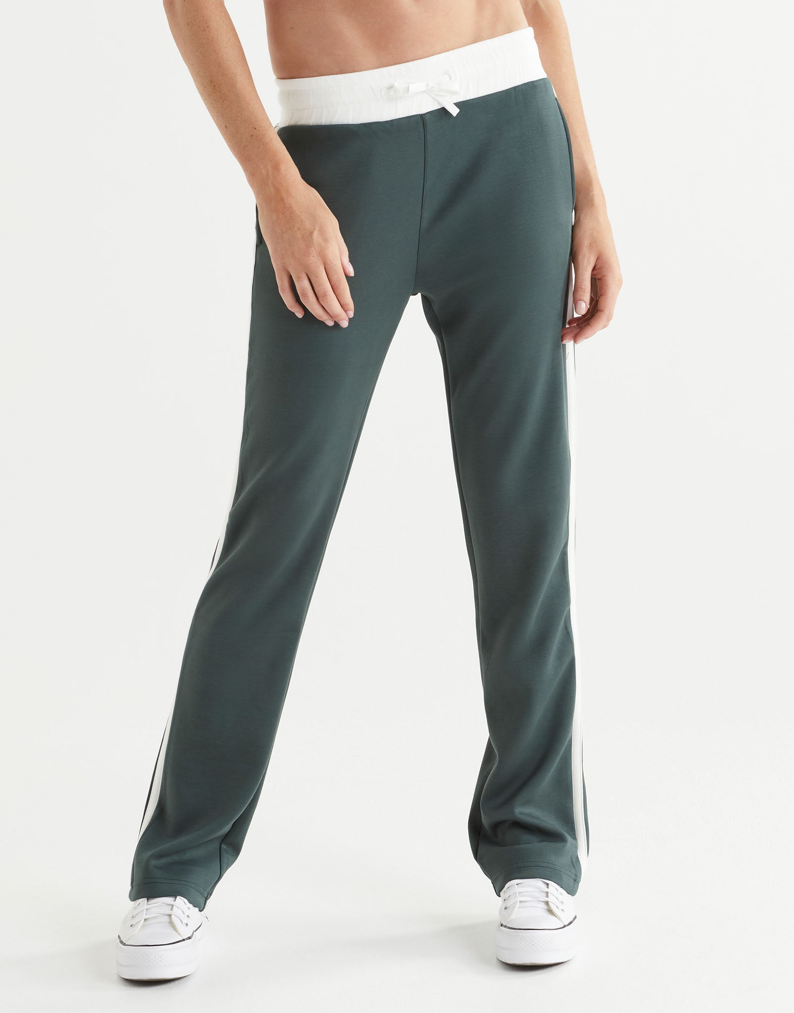 Lilybod_NIKKI_Wide_Leg_Jogger_Deep_Green_stripe_LL186_DGW_04.jpeg